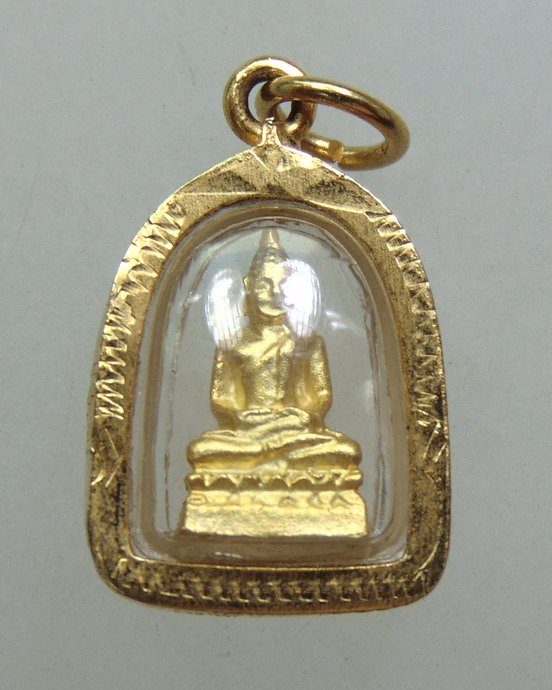 ๒๐ รูปหล่อพระพุทธองค์เล็ก
