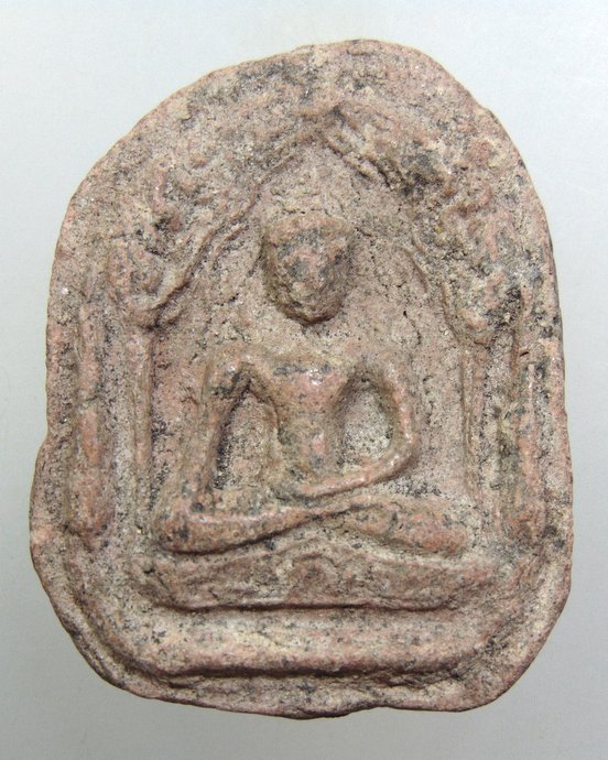 ๒๐ พระยอดขุนพล เนื้อดิน