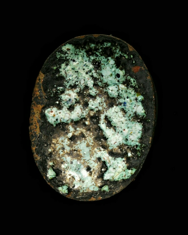 ล๊อคเก็ตรุ่นแรกหลวงพ่อโสธรหลวงปู่ทวด วัดห้วยมงคล