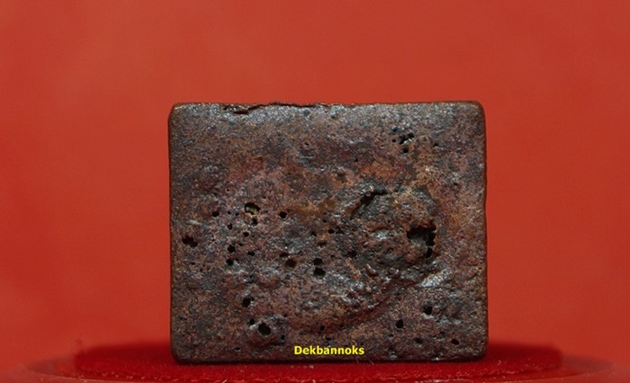 พระรูปเหมือนสมเด็จพระพุฒาจารย์(โต พรหมรังสี) พิมพ์หล่อใหญ่ เนื้อนวะ ผิวเดิม ดินไทย พร้อมกล่องเดิม