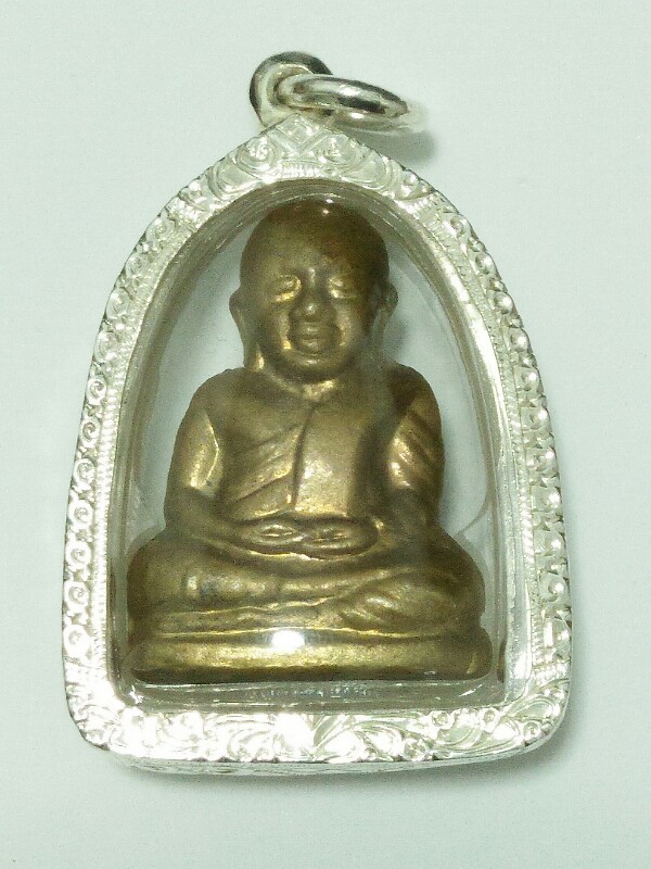 หลวงพ่อเงิน บางคลาน ปี 15 ออกวัดมูลเหล็ก