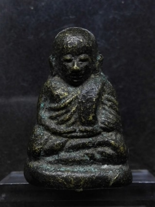 รูปหล่อ หลวงพ่อเงิน รุ่นปืนแตก ปี 2528  ผิวโลหะเก่าธรรมชาติเดิมๆ 