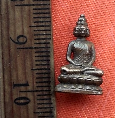 เริ่ม 10 บาท กับ พระรูปหล่อ  ..Q201