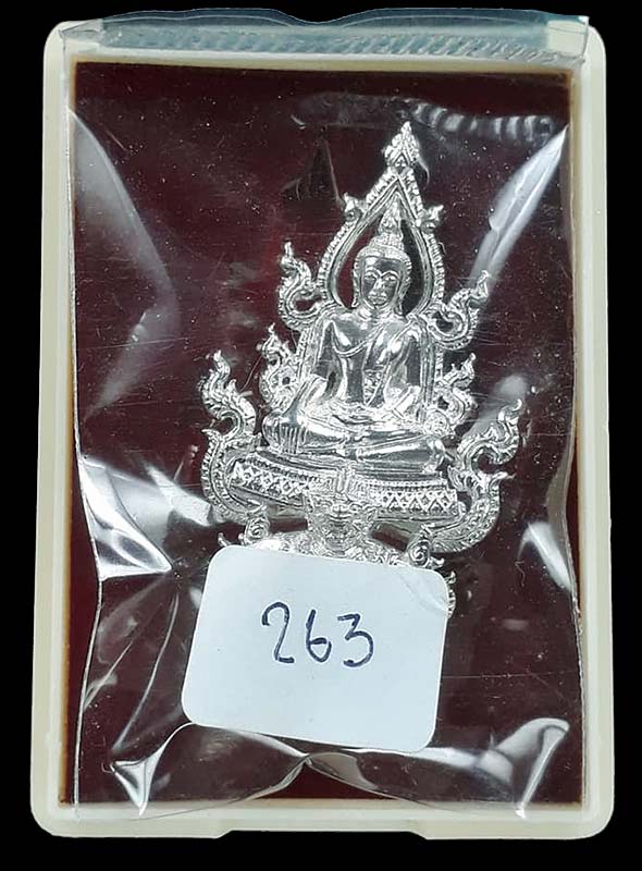 พระพุทธนิมิตรพิชิตมาร รุ่นพิชิตมาร พระอธิการใจ วัดพระยาญาติ จ.สมุทรสงคราม ปี2559 เนื้อเงิน