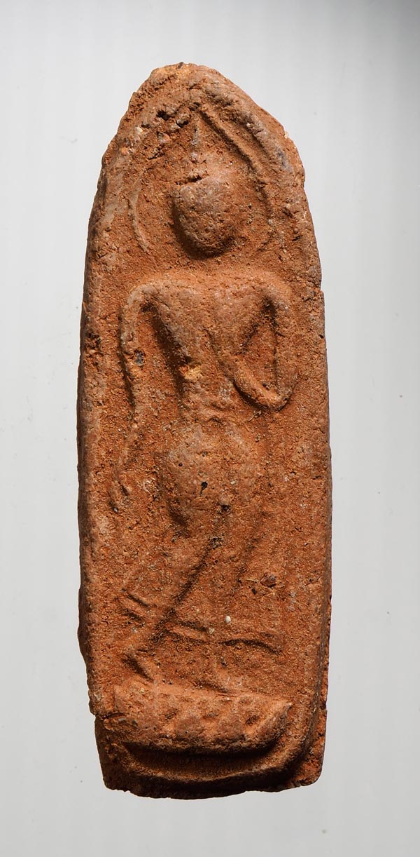 20บาท...พระลีลาเนื้อดิน ไม่ทราบที่///B811