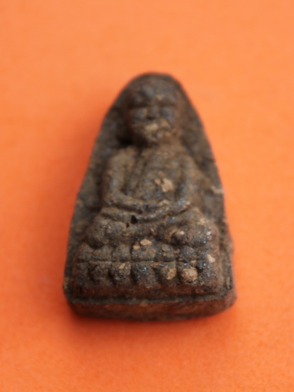 ((เคาะเดียวแดง)) หลวงปู่ทวด วัดห้วยมงคล เนื้อว่าน ปี 44 (1)