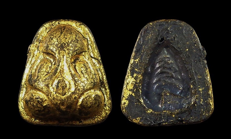 พระปิดตาหลวงปู่เหมือน วัดกำแพง ชลบุรี 