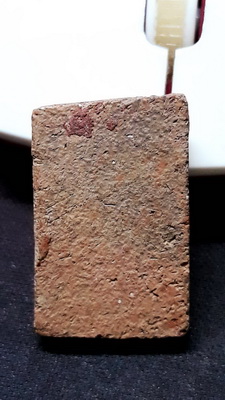 หลวงพ่อผาด กรุวัดดงตาล จ.ลพบุรี พิมพ์ขี่สิงห์ จุกแดงนิยมหายากกว่าองค์ทั่วไปผงล้นหลามพร้อมบัตรรับรอง