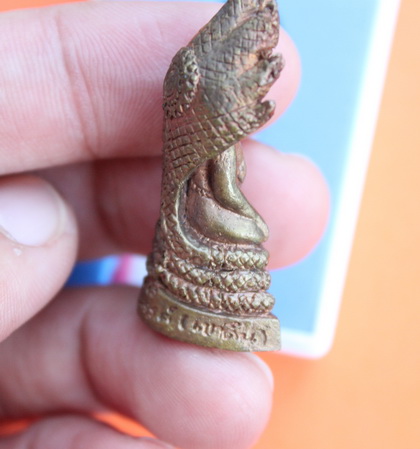 ((เคาะเดียวแดง)) พระกริ่งบดินทร์ วัดวรนายกรังสรรค์ (เขาดิน) +กล่องเดิม