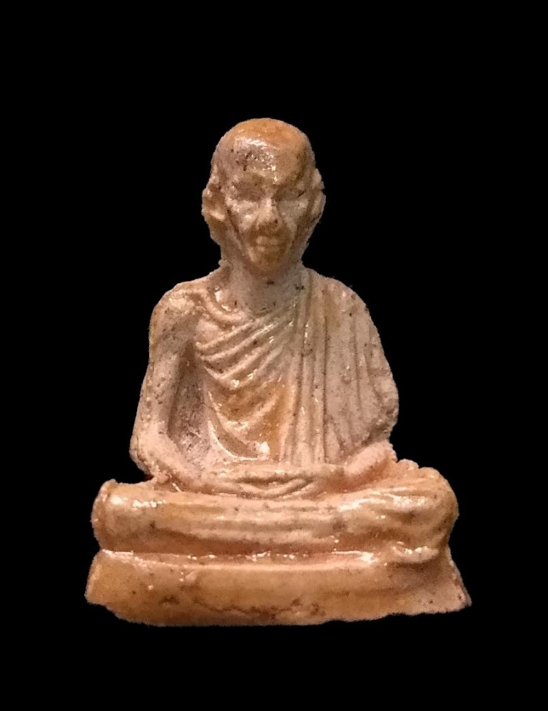 @ เคาะเดียว @ : พระผงลอยองค์.ลพ.เกษม  ( มีซ่อม)