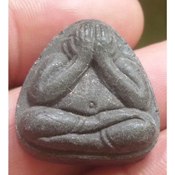 พระปิดตา หลังแบบ มีเกษา ไม่ทราบที่