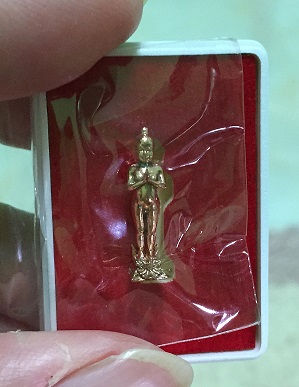 รูปหล่อ ตาไข่ รุ่นอริยทรัพย์ ขอได้ไหว้รับ #2