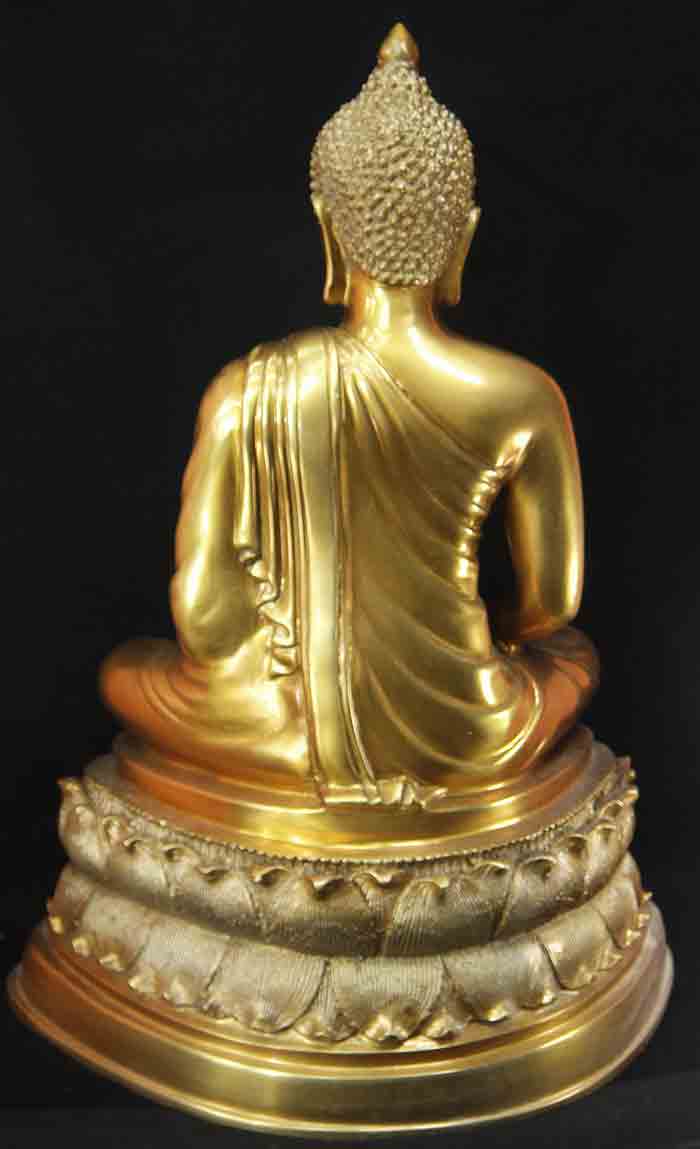 พระพุทธเจ้าปางสมาธิ (ปางตรัสรู้) ฐานบัว 2 ชั้น ขนาด ๙ นิ้ว เนื้อโลหะผิวมันปูเหลือบทองสวยงาม