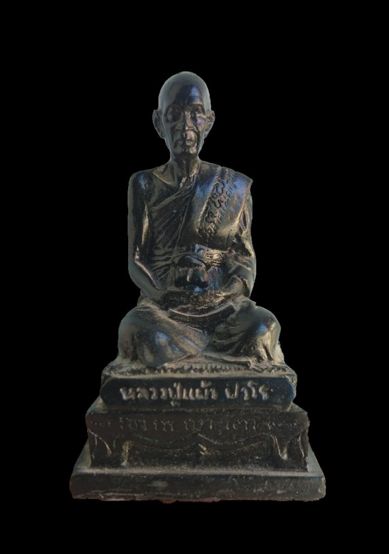 🌹  พระบูชาหลวงปู่แผ้ว ถาวโร  ขนาดตั้งหน้ารถ.หน้าตัก 3 นิ้ว เนื้อเรชิ่น #1 🌹