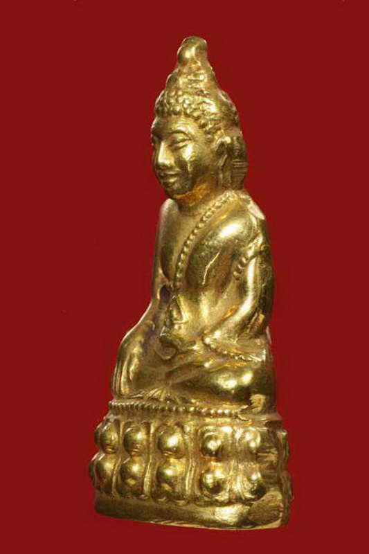 พระกริ่งโสฬส มปร. วัดราชประดิษฐ์ ปี 2515 กะไหล่ทอง หลวงปู่ทิม หลวงปู่โต๊ะ หลวงปู่ดู่ ร่วมปลุกเสกครับ