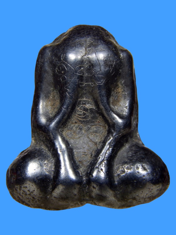 พระปิดตา หลวงพ่อแดง วัดบ้านยาง เนื้อเมฆพัด