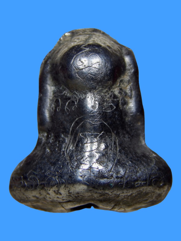 พระปิดตา หลวงพ่อแดง วัดบ้านยาง เนื้อเมฆพัด