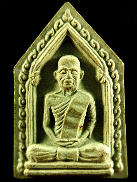 พระผงรูปเหมือนพิมพ์ห้าเหลี่ยม เจ้าคุณนรฯ วัดเทพศิรินทร์ กรุงเทพฯ ปี2515 