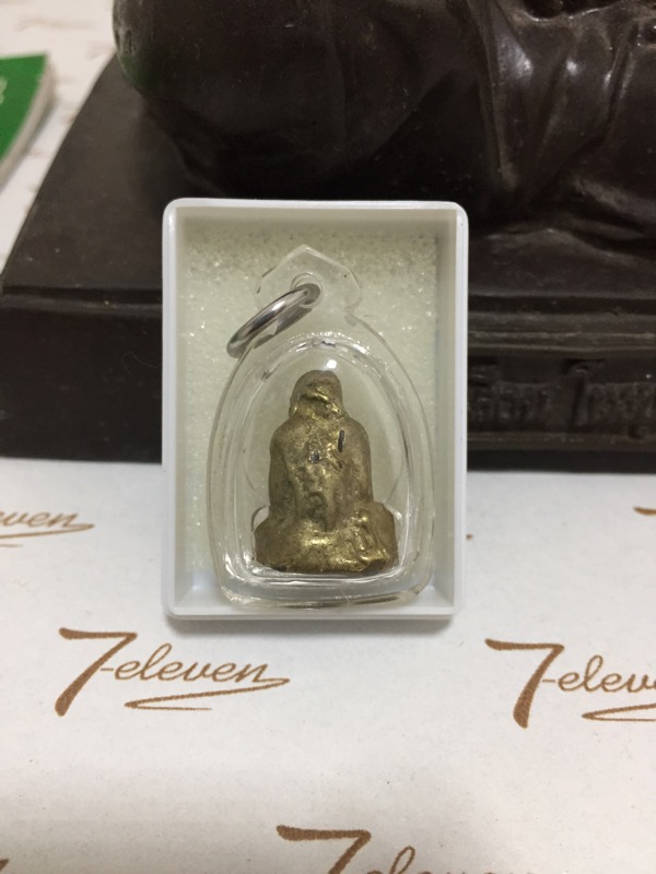 รูปหล่อหลวงพ่อเขียน รุ่นเถ้าแก่ห่อเตี๊ยะ ปี2499 แพ็คคู่ 2 องค์