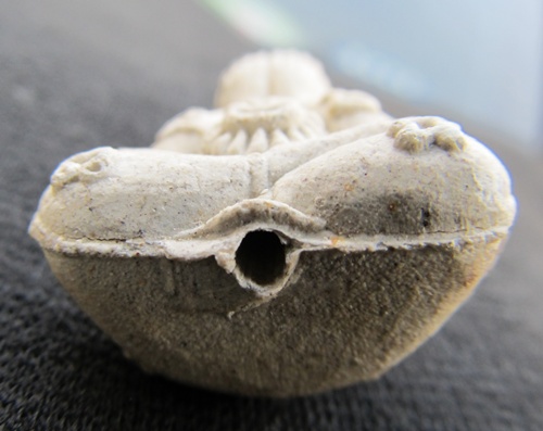 พระผงปิดตารวยทันใจ หลวงปู่หมุน ฐิตสีโล เนื้อผงงาช้างผสมผงกสิณ (ไม่ฝังชนวนพระแก้วมรกต)