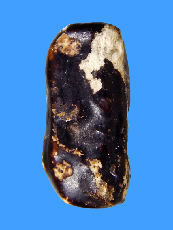 พระปิดตา หลวงปู่เหรียญ วัดหนองบัว พิมพ์เส้นด้ายเล็ก จุ่มรัก