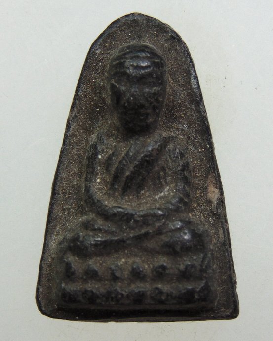 ๒๐ หลวงปู่ทวดเนื้อดินเผา วัดช้างให้ ปี 2513 (ผสมผงว่านหลวงปู่ทวด ปี2497) สร้างโดยพระครูใบฎีกาขาว
