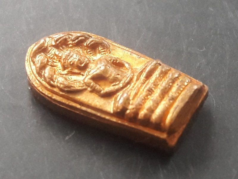 พระนาคปรกใบมะขาม วัดระฆัง รุ่นเสาร์ห้า ปี 39 เนื้อทองแดงพร้อมกล่องเดิม