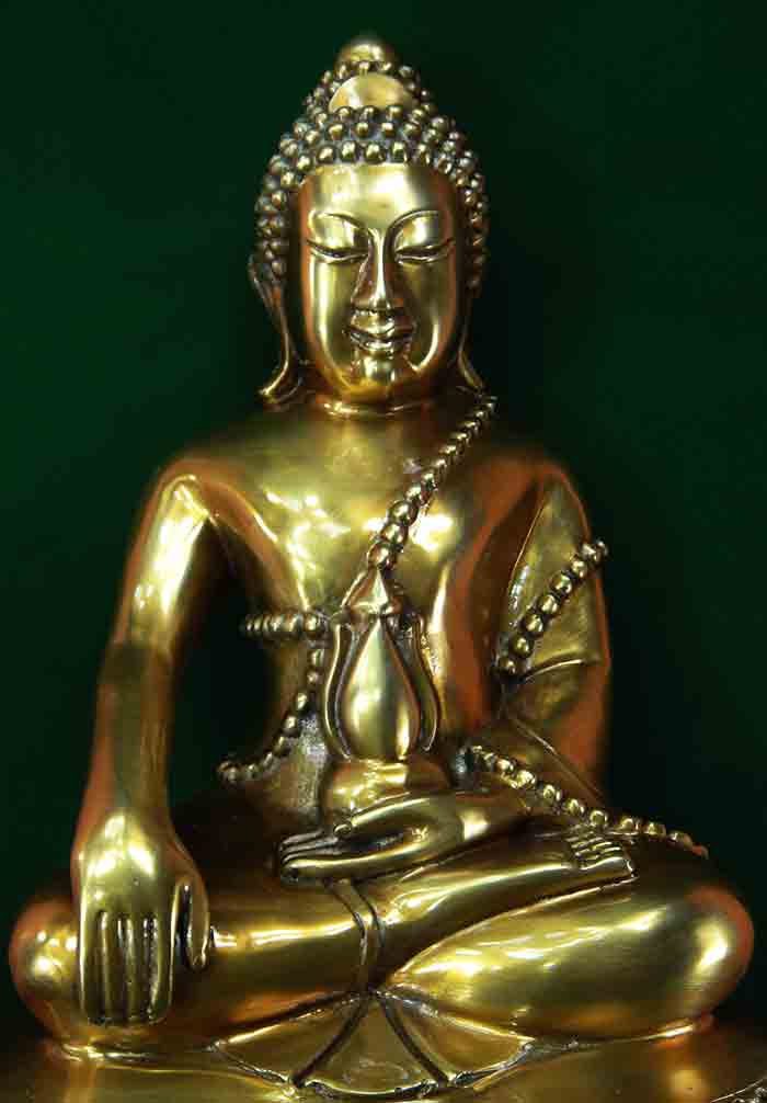  พระกริ่งขนาดบูชา เนื้อโลหะผิวมันปูเหลือบทอง ขนาดหน้าตัก 9 นิ้ว ฐาน6.5x10 นิ้ว ความสูง 17 นิ้ว 