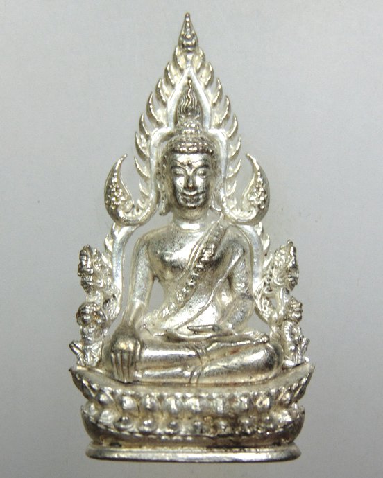 ๒๐ รูปหล่อพระพุทธชินราช