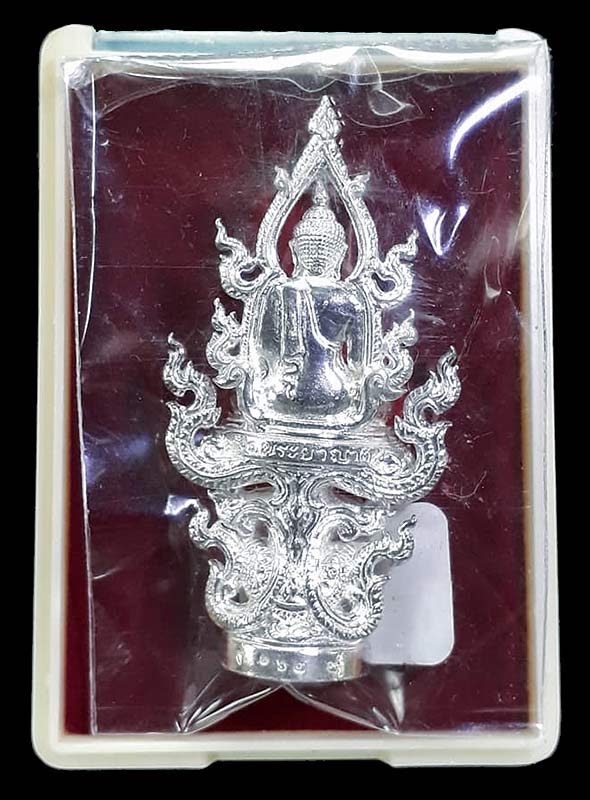 พระพุทธนิมิตรพิชิตมาร รุ่นพิชิตมาร พระอธิการใจ วัดพระยาญาติ จ.สมุทรสงคราม ปี2559 เนื้อเงิน