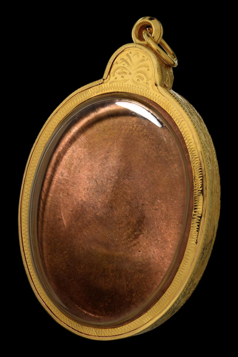 เหรียญโต๊ะหัก หลวงพ่อทอง วัดสำเภาเชย รุ่นแรก ปี 2529 เลี่ยมทองพร้อมใช้ การันตีความสวย