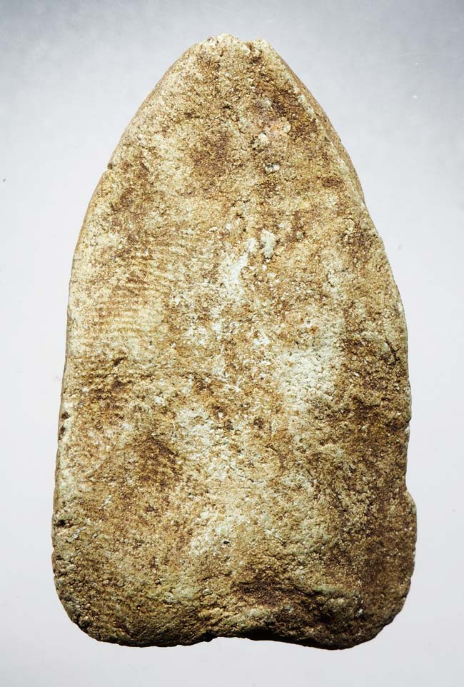 20บาท...พระเนื้อดินเก่า ไม่ทราบที่ ///C273