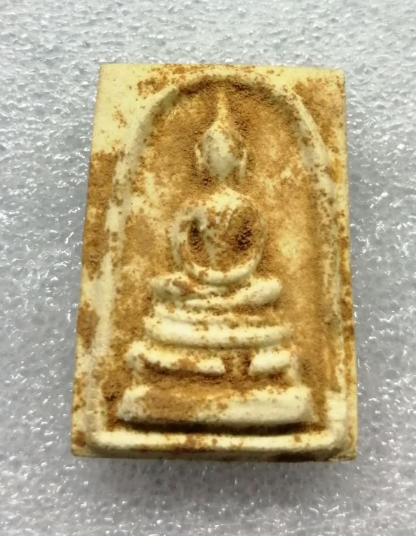 พระสมเด็จพิมพ์ขาโต๊ะหลวงปู่จันทร์​ วัดศรีเทพปร2500รุ่นแรกสวยๆครับ