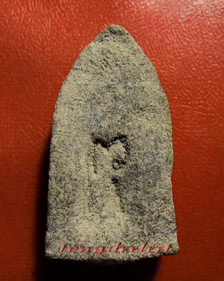 พระหลวงพ่อทวดนวล วัดตุยง จ.ปัตตานี รุ่นแรก ปี 2507 เนื้อว่าน สวยมากค่ะ