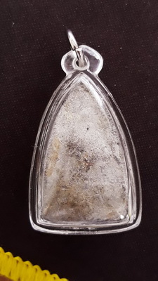 หลวงปู่ทวด ปี02 เนื้อว่าน พิมพ์ใหญ่ รุ่นแรก วัดโพธิ์ สวยเดิมๆเลี่ยมเก็บไม่เคยห้อย ของดีราคาไม่แพง