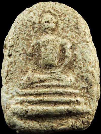 *พระกรุวัดใหม่ปากบาง อยุธยา พิมพ์เล็บมือ มารวิชัย ฐาน ๓ ชั้น*