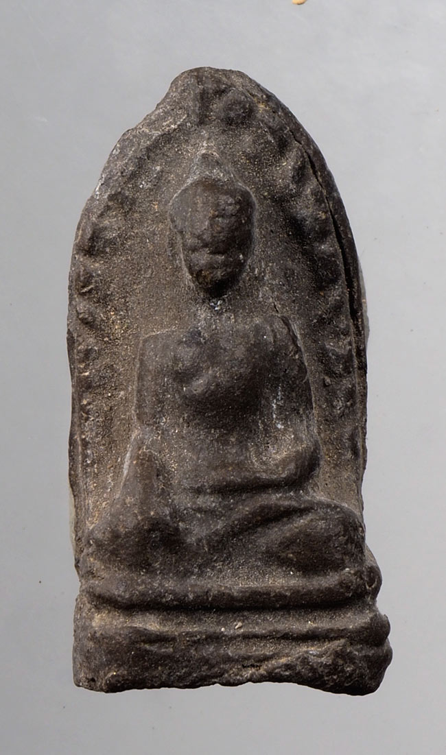 20บาท...พระรอด เนื้อผงใบลาน ไม่ทราบที่///C693