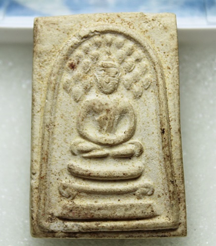 พระผงหลวงปู่จันทร์ เขมิโย วัดศรีเทพประดิษฐาราม จ.นครพนม ปี2500 (พิมพ์ปรกโพธิ์) สภาพสวยๆ 