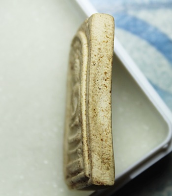 พระผงหลวงปู่จันทร์ เขมิโย วัดศรีเทพประดิษฐาราม จ.นครพนม ปี2500 (พิมพ์ปรกโพธิ์) สภาพสวยๆ 