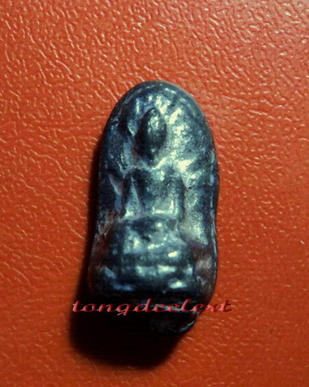 พระรอด วัดโคนอน หลวงปู่โต๊ะ วัดประดู่ฉิมพลีปลุกเสก ปี 2515 ค่ะ