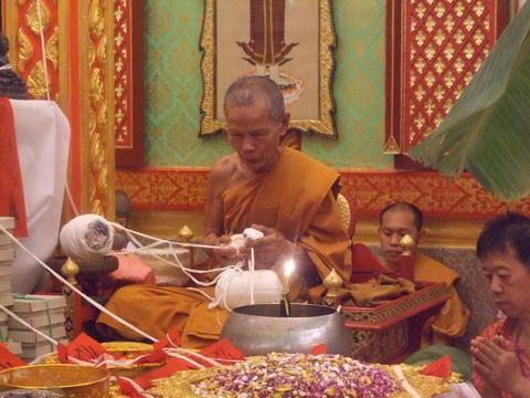 พระปิดตามหาลาภ หลวงปู่บัว วัดศรีบุรพาราม รุ่นบูรณะอุโบสถวัดหนองบัว จ.ตราด ปี2553 มีโค้ด เลข1767+กล่อ