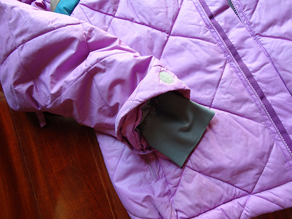 แจกเกด A-Seven แท้ Lady's snowboarding jacket ใครหาเสื้อไปลุยหิมะเมืองหนาวหรือเล่นสกี จัดได้เลย