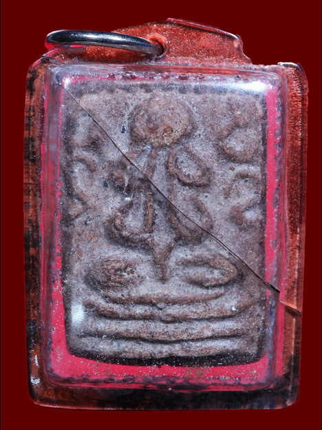 หลวงปู่ไข่ วัดแหลมใต้