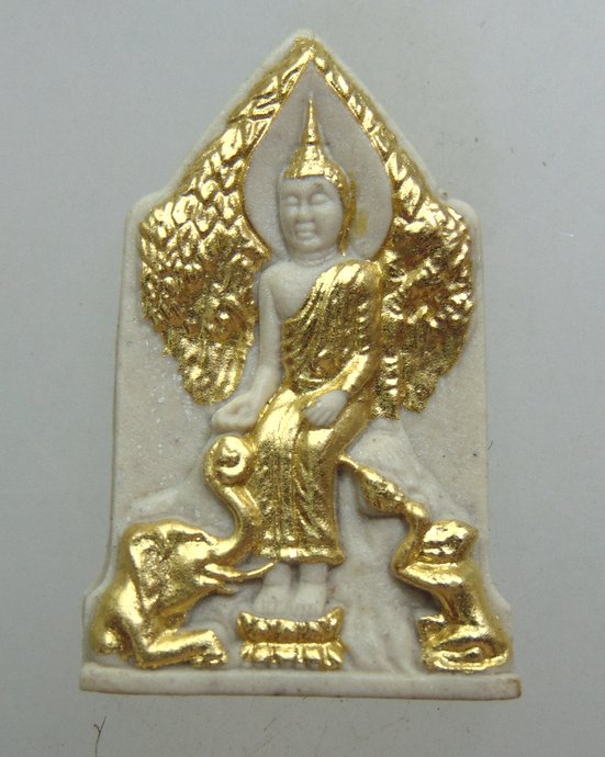 ๒๐ พระประจำวันพุธกลางคืน วัดใหญ่ชัยมงคล