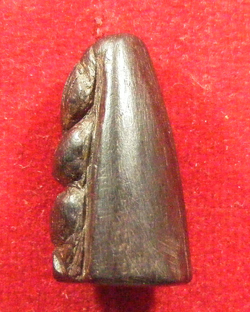 พระปิดตา เนื้อไม้แกะเก่า ไม่ทราบที่