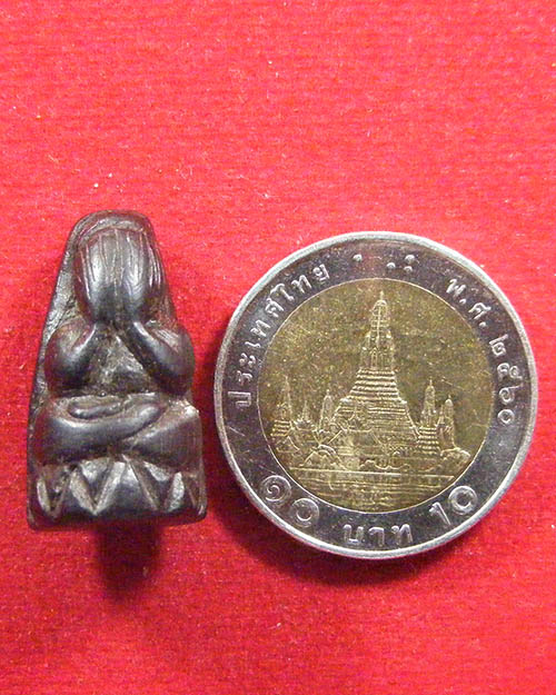 พระปิดตา เนื้อไม้แกะเก่า ไม่ทราบที่