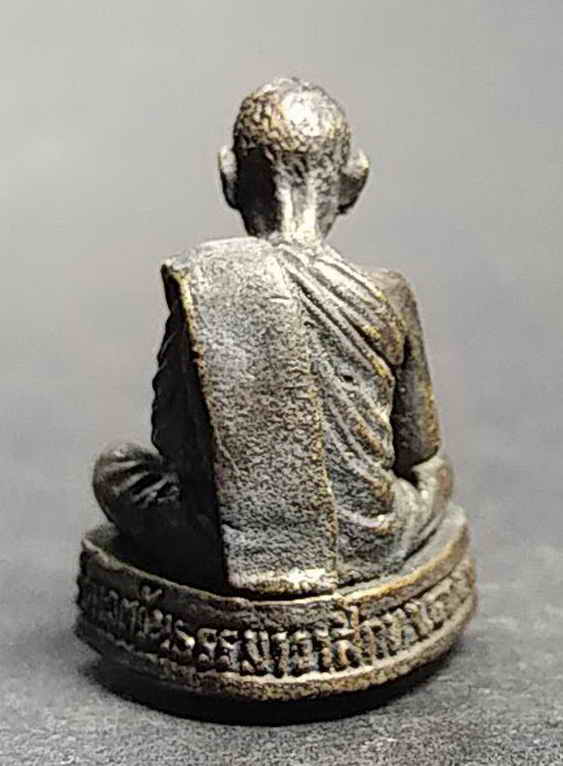 60 บาท รูปหล่อพระราชนันทาจารย์ (ผล) วัดเวตวันธรรมาวาส (วัดเชิงหวาย) เขตบางซื่อ กรุงเทพ สร้างปี 2537