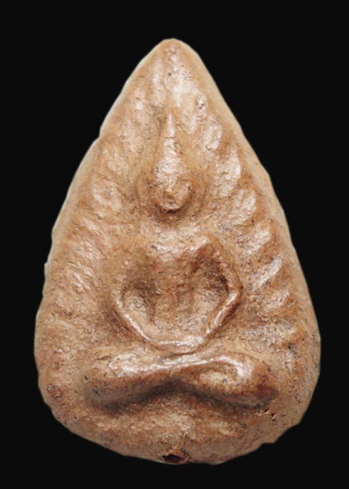 พระกรุวัดลิงขบ เนื้อดิน สภาพสวยๆ ครับ ราคาเบาน่าเก็บครับ