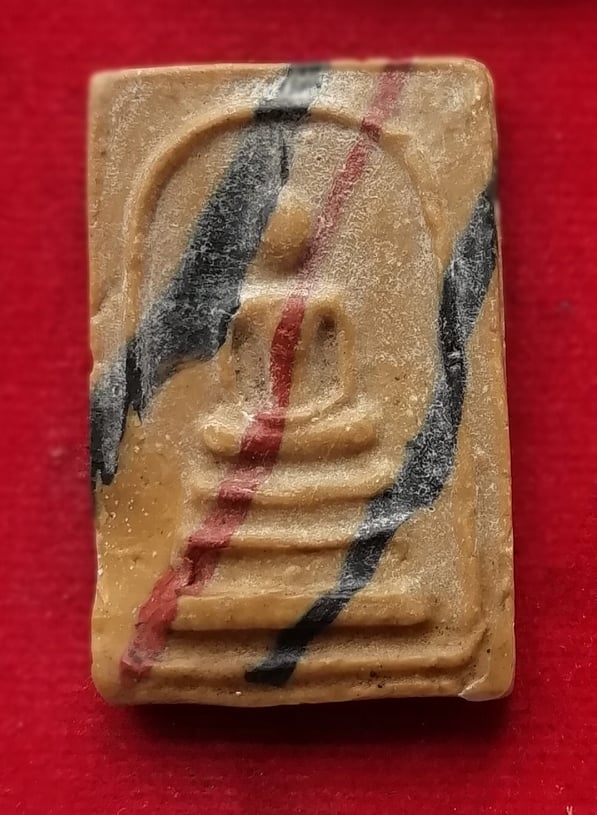 สมเด็จลายเสือ หลังรูปเหมือน หลวงพ่อแพ วัดพิกุลทอง