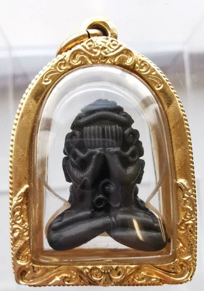 พระปิดตามหาโชค หลวงพ่อเกษมเขมโก เนื้อนวะ ปี 2518